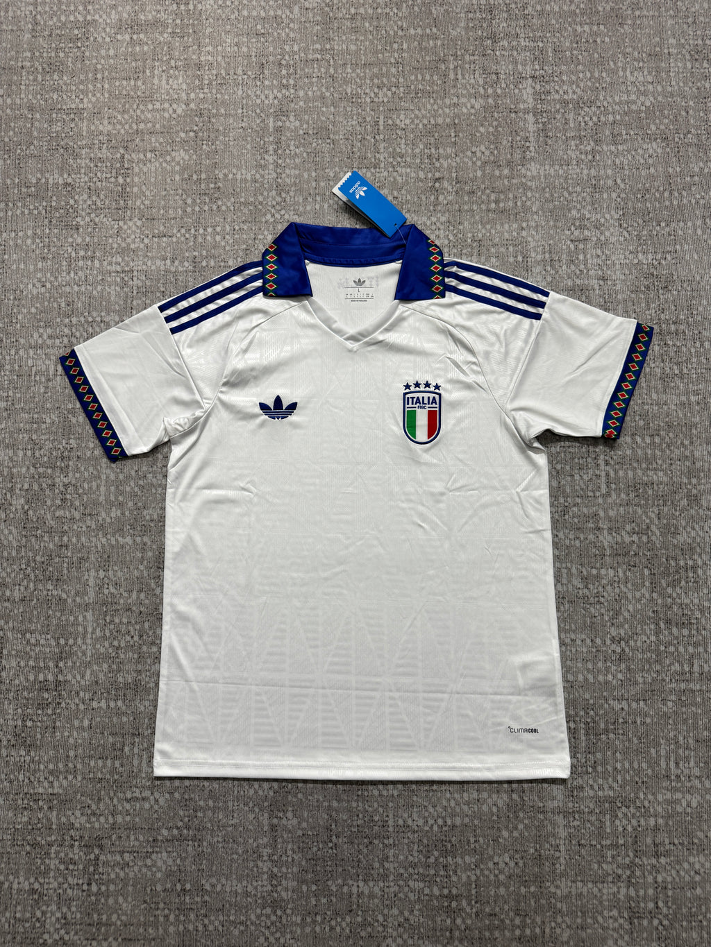 Maillot Italie 2027 blanc et col bleu — Version supporter — photo 1
