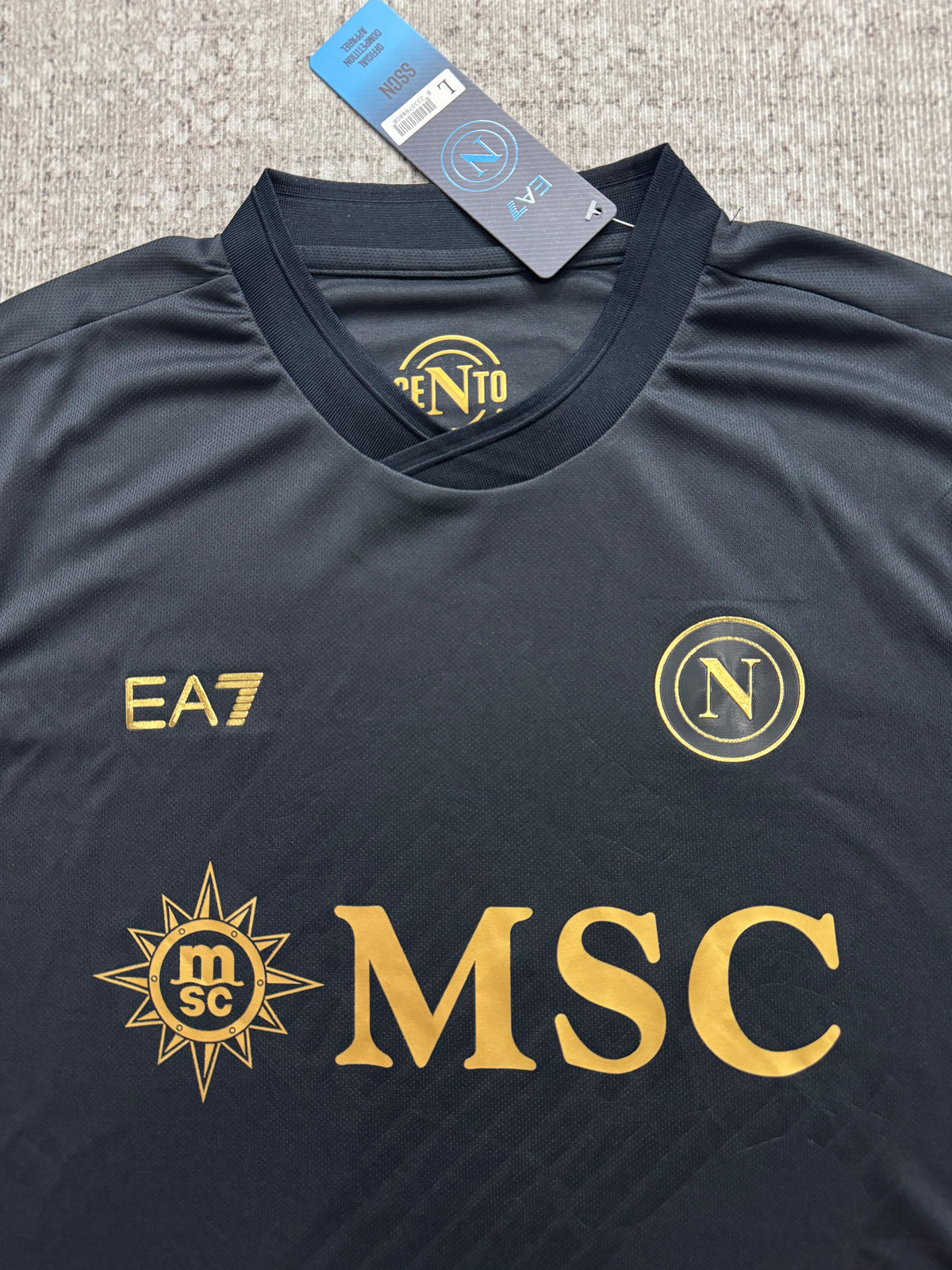 Maillot Naples 2026/27 noir et or — Version supporter — photo 3