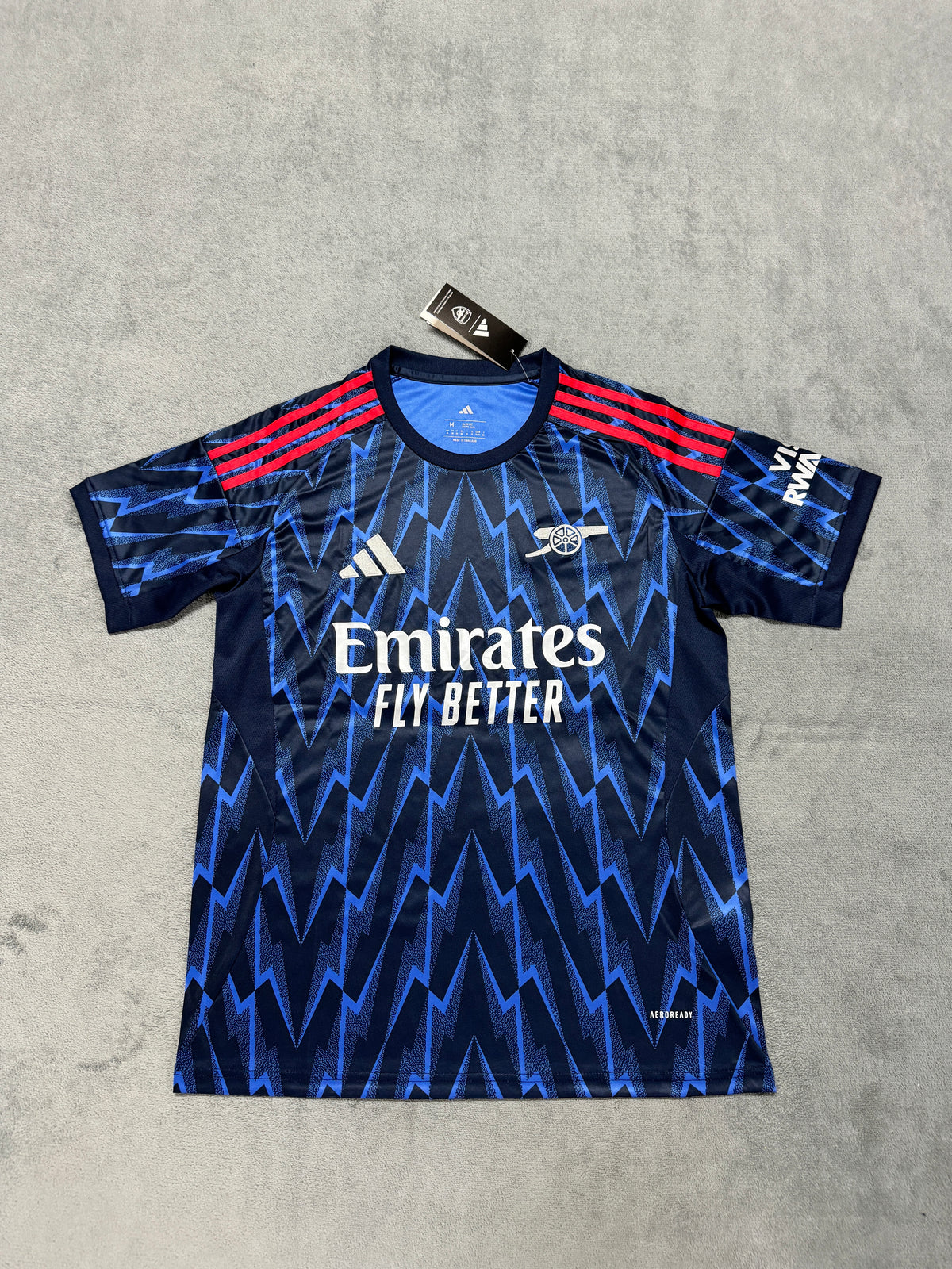 Arsenal 2025/26 Away Shirt — Fan Version — photo 1