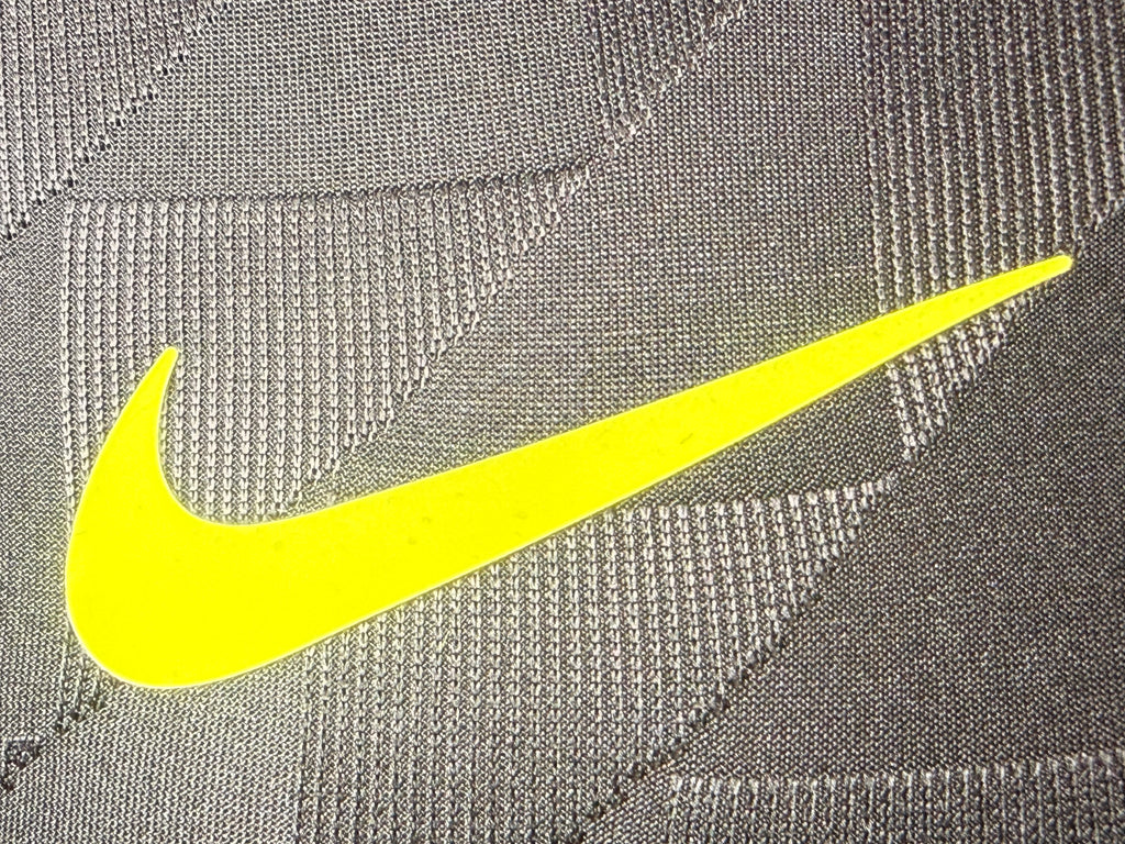 Atletico Madrid 2026/27 Black and Neon Yellow Away Shirt — Player Version — photo 3