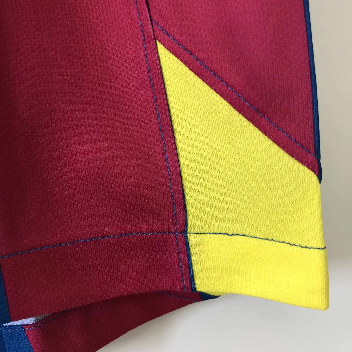 Barcelona 2005/06 Home Shirt — Retro Version — photo 5