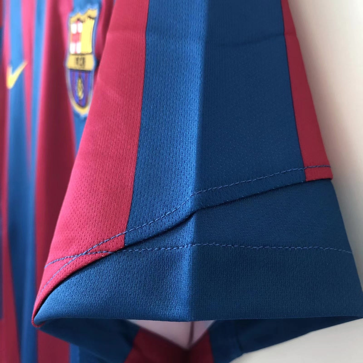 Barcelona 2005/06 Home Shirt — Retro Version — photo 7