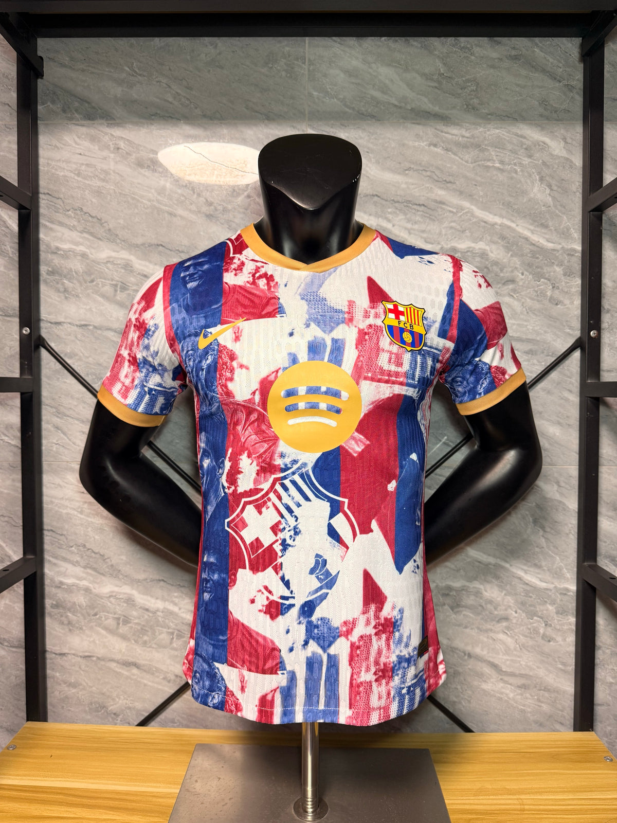 Barcelona 2026/27 Heritage Collage Special-Edition Shirt — Player Version — photo 1