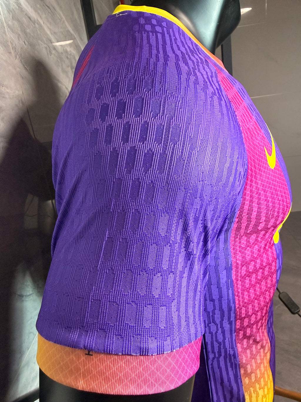 Barcelona 2026/27 Purple Magenta Yellow Special-Edition Shirt — Player Version — photo 7