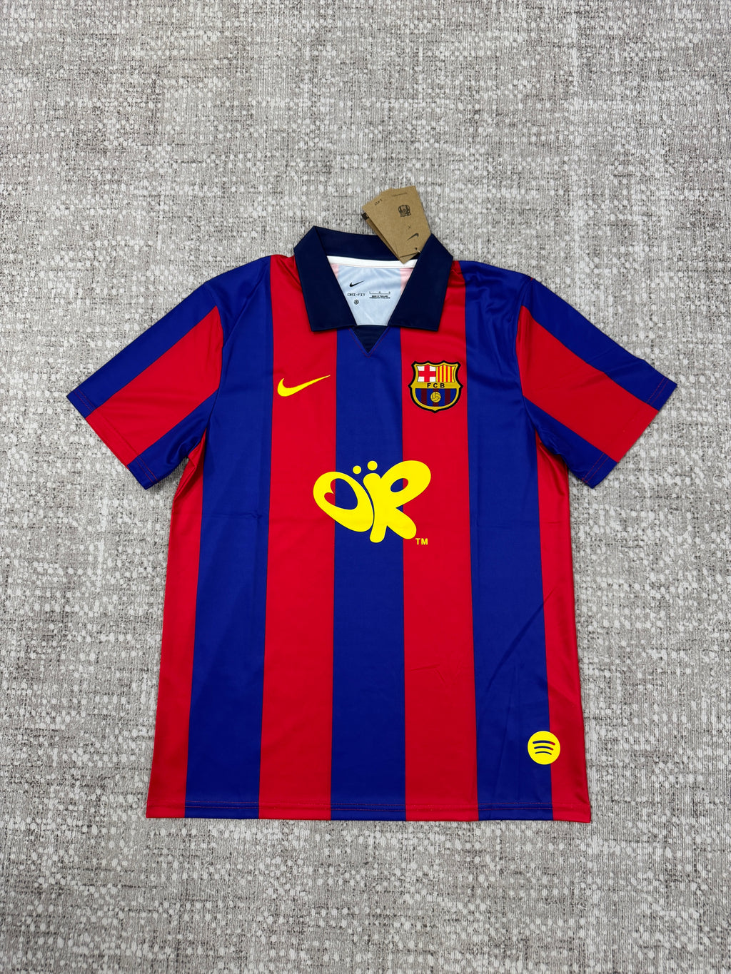 Barcelona 2026/27 Red and Blue OR Collaboration Shirt — Fan Version — photo 2