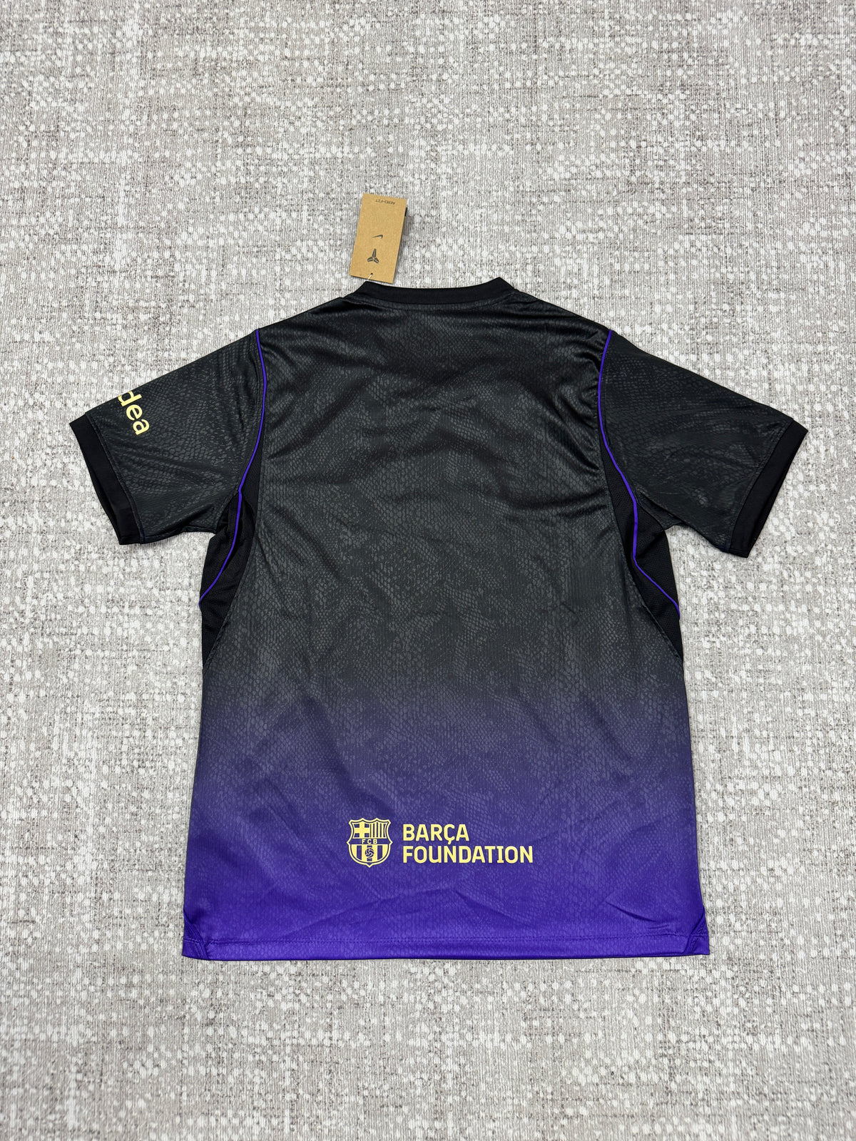Barcelona Away Shirt — Fan Version — photo 2