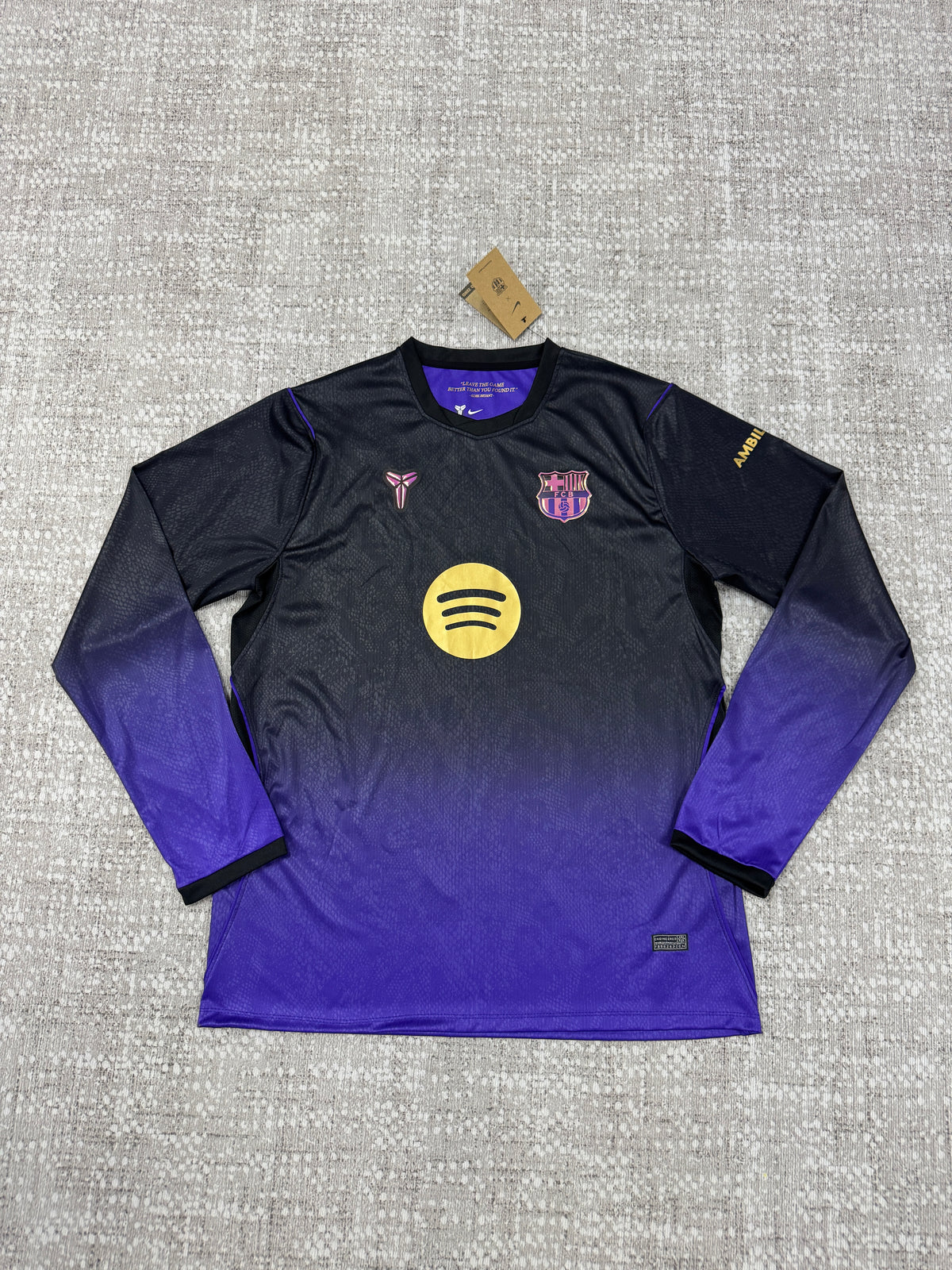 Barcelona 2026/27 Away Long-Sleeve Shirt — Fan Version — photo 1