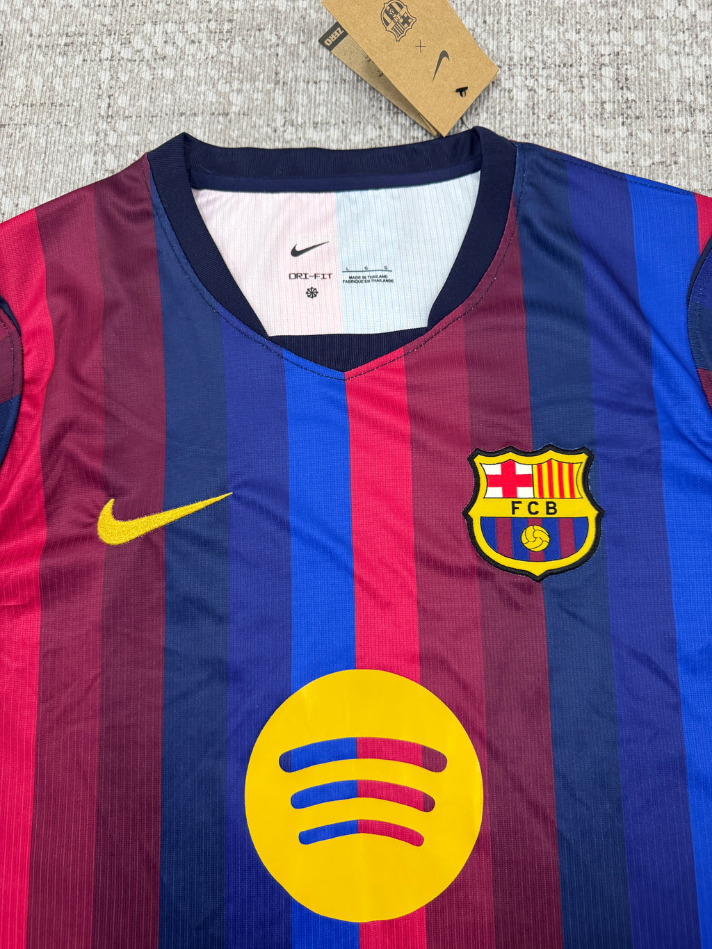 Barcelona Home Shirt — Fan Version — photo 3