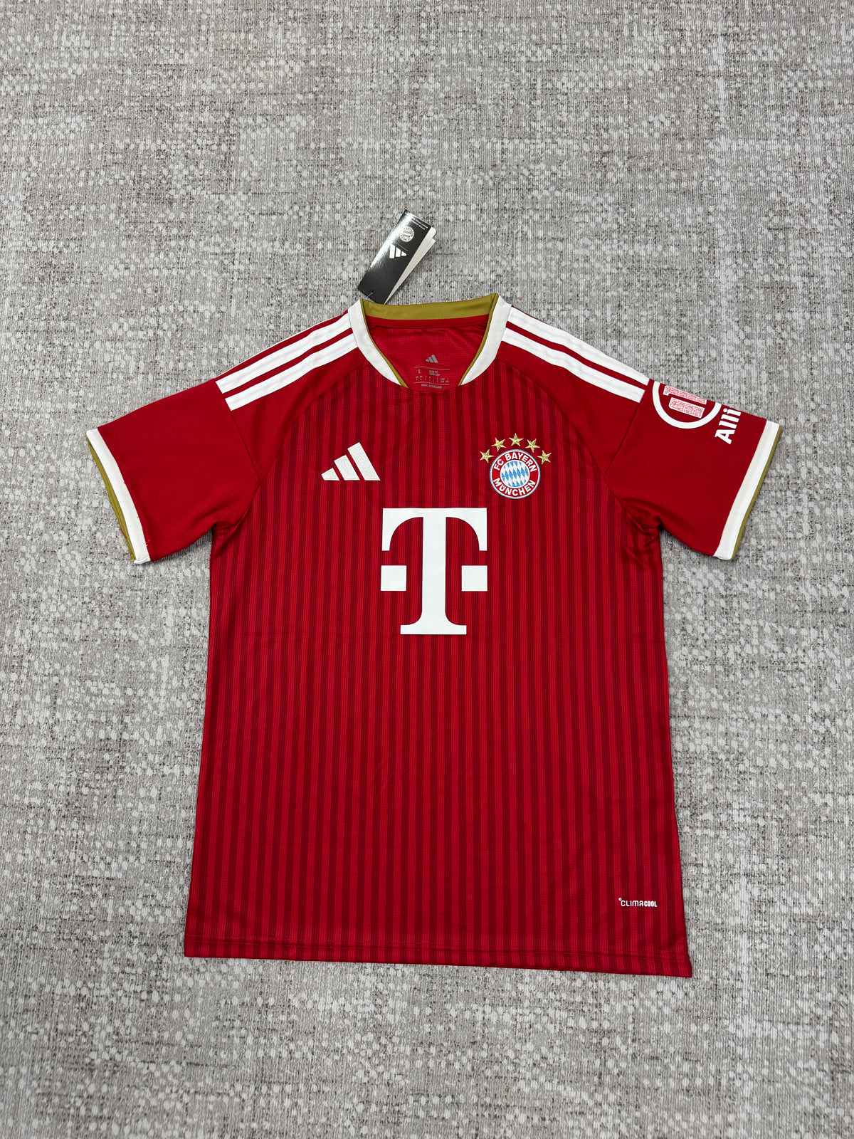 Bayern Munich 2026/27 Red Home Shirt — Fan Version — photo 2