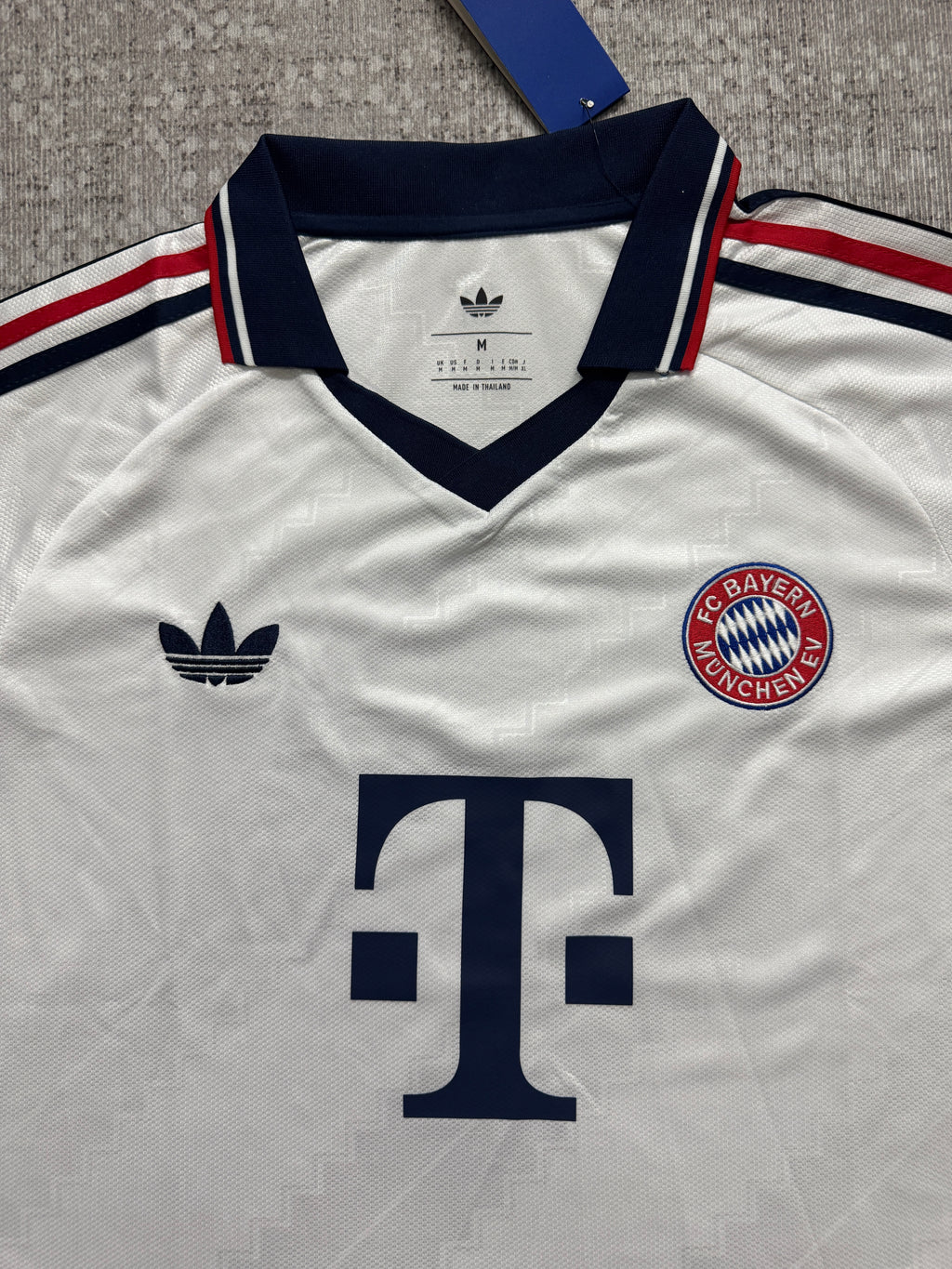 Bayern Munich 2026/27 White Away Long-Sleeve Shirt — Fan Version — photo 1