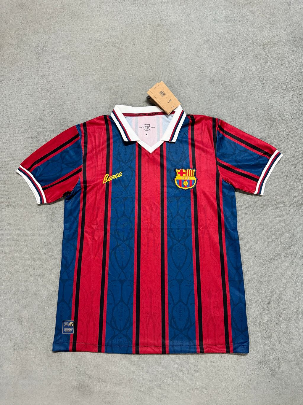 FC Barcelona 2025/26 125th Anniversary Embroidered Fan Shirt — photo 2