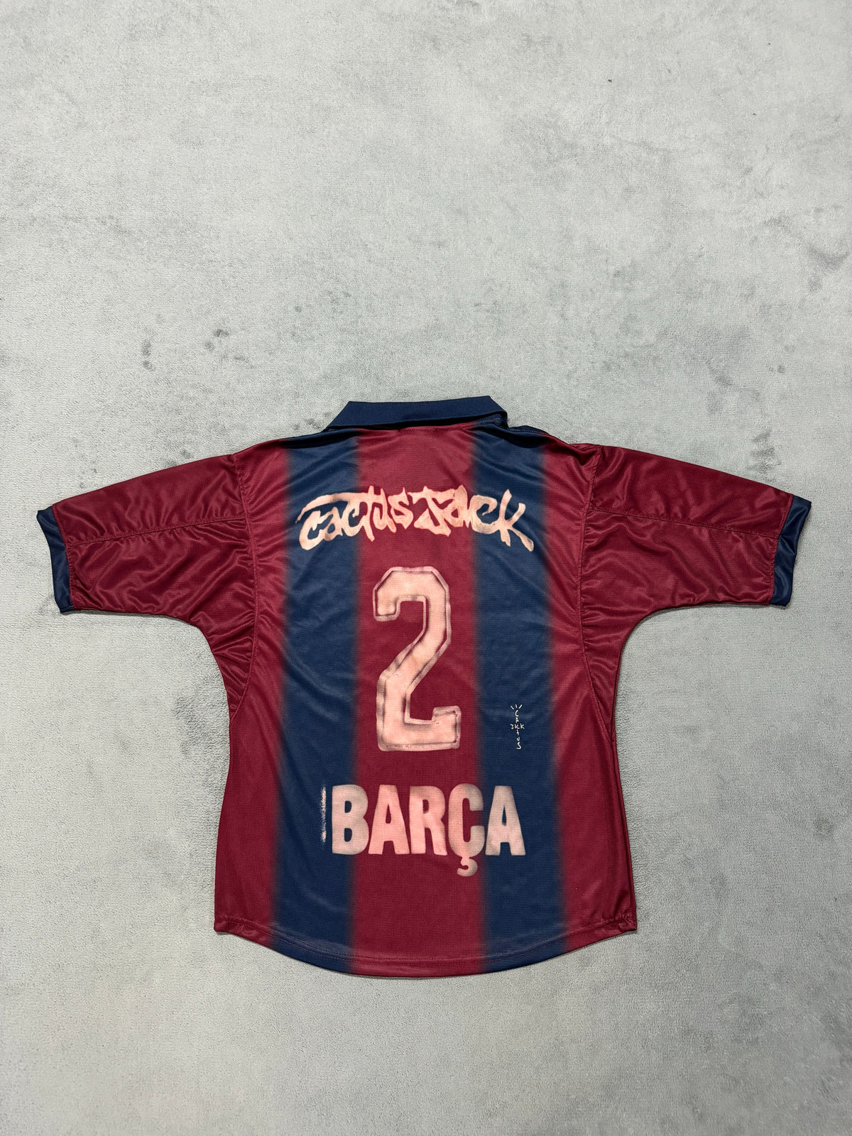 FC Barcelona 2025/26 Burgundy and Navy Retro Collaboration Shirt — photo 3