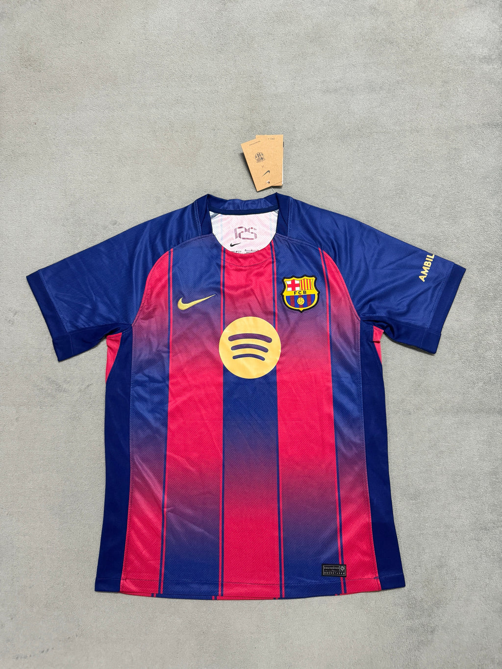 FC Barcelona 2025/26 Home Fan Shirt — photo 2