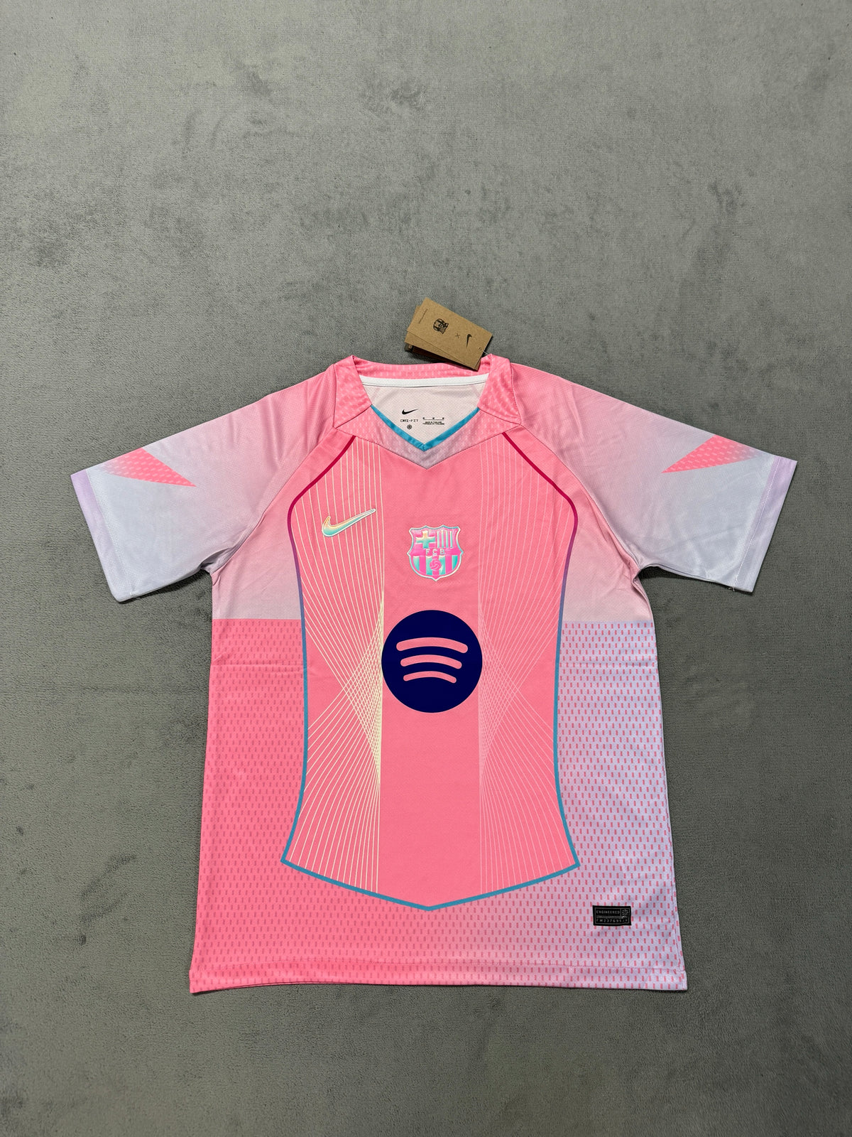 FC Barcelona 2025/26 Pink Pre-Match Training Shirt — photo 2