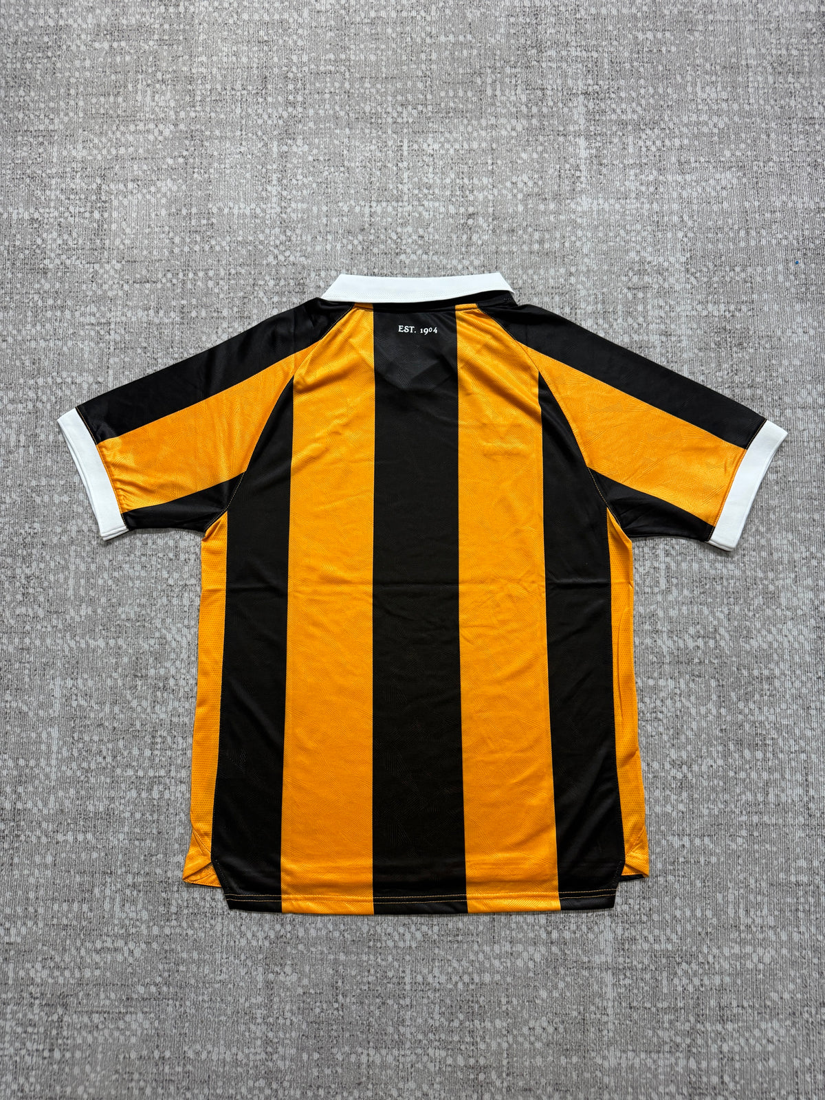 Hull City 2026/27 Home Shirt — Sponsorless Fan Version — photo 3