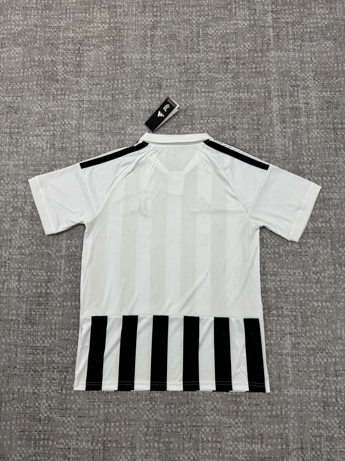 Juventus 2026/27 Black and White Home Shirt — Fan Version — photo 3