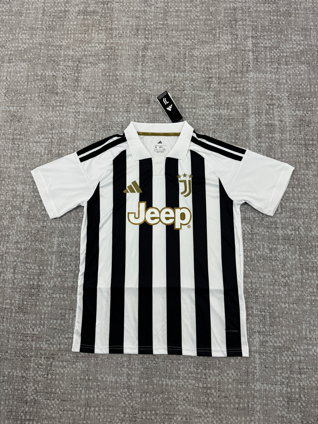 Juventus Home Shirt — Fan Version — photo 1