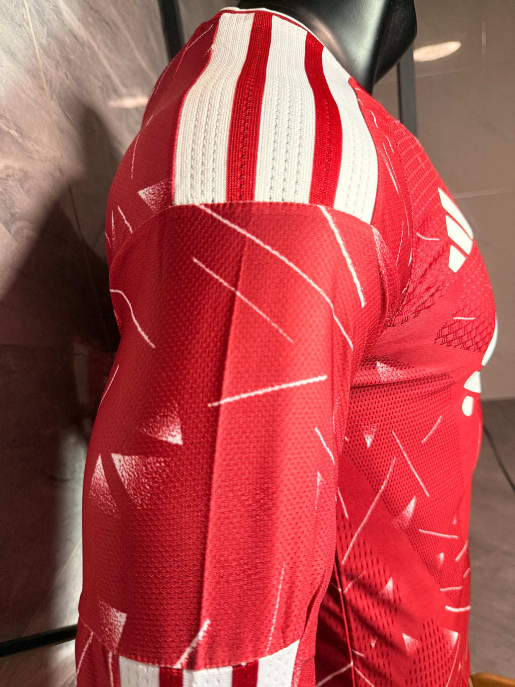 Liverpool 2026/27 Red Home Long-Sleeve Shirt — Player Version — photo 8