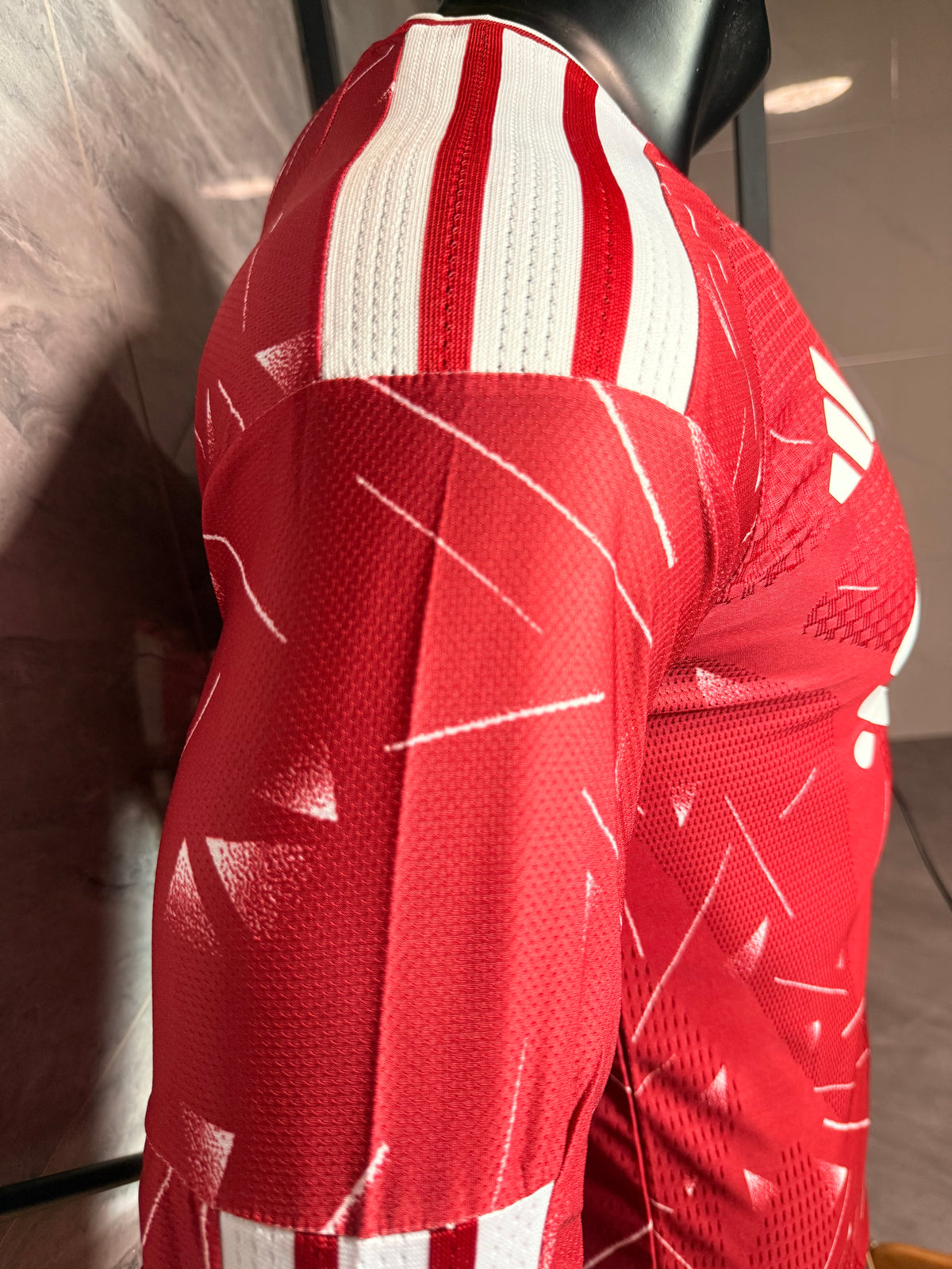 Liverpool 2026/27 Red Home Long-Sleeve Shirt — Player Version — photo 8
