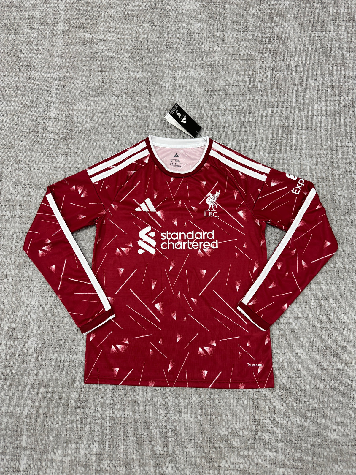 Liverpool 2026/27 Red Long-Sleeve Home Shirt — Fan Version — photo 2