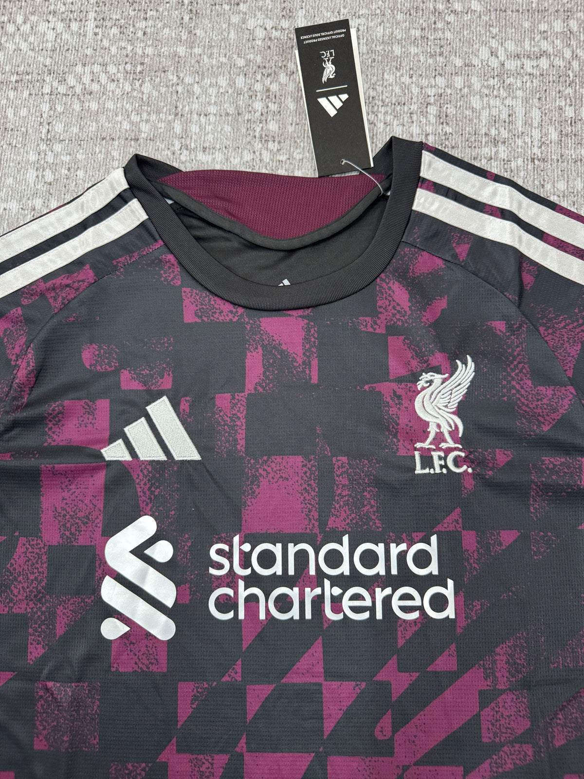 Liverpool 2026/27 Third Shirt — Fan Version — photo 3