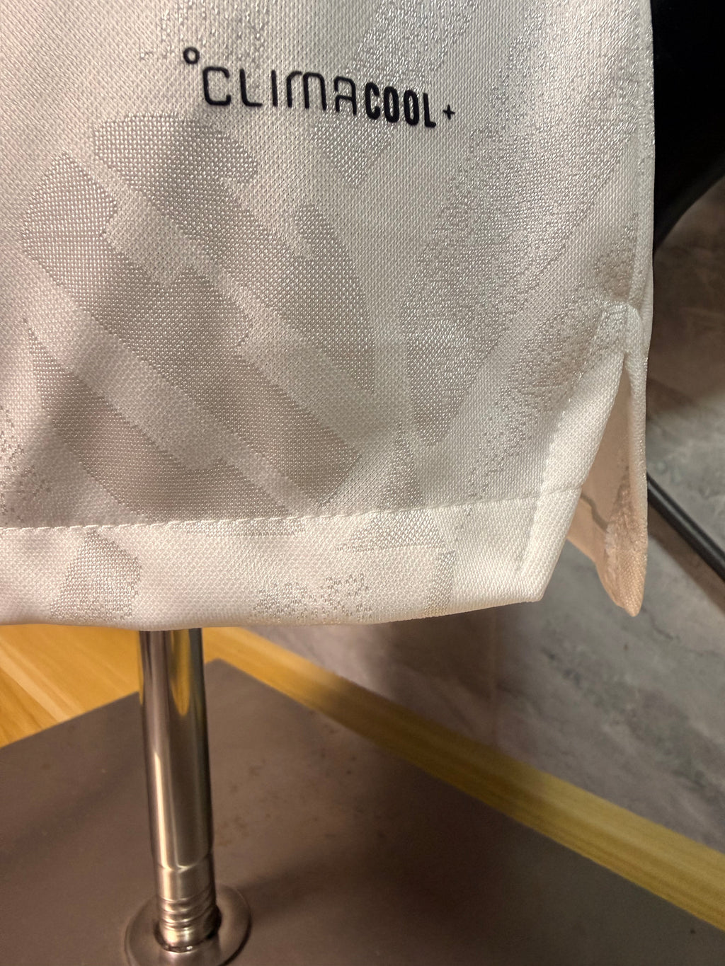 Liverpool 2026/27 White Away Shirt — Player Version — photo 6