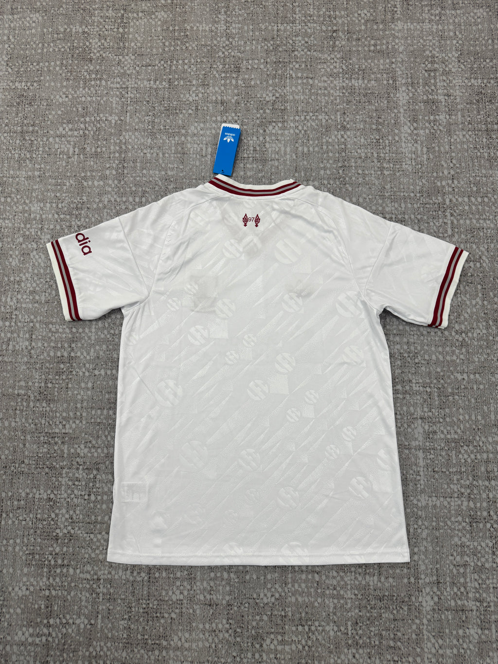 Liverpool Away Shirt — Fan Version — photo 2