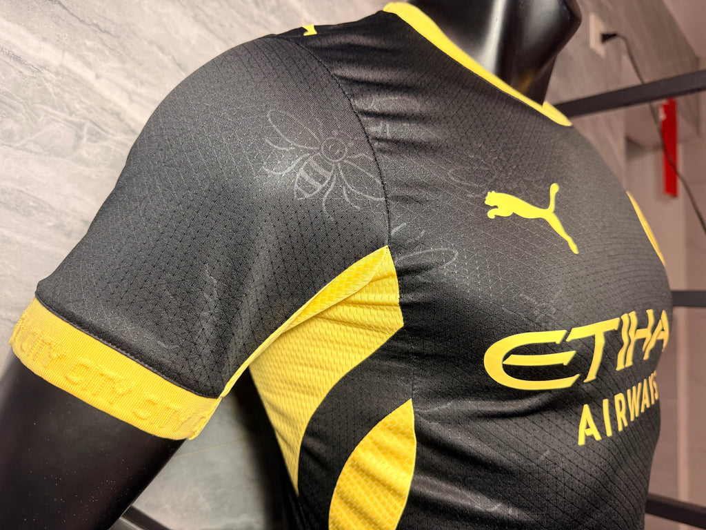 Manchester City 2026/27 Black and Yellow Shirt — Player Version — photo 5