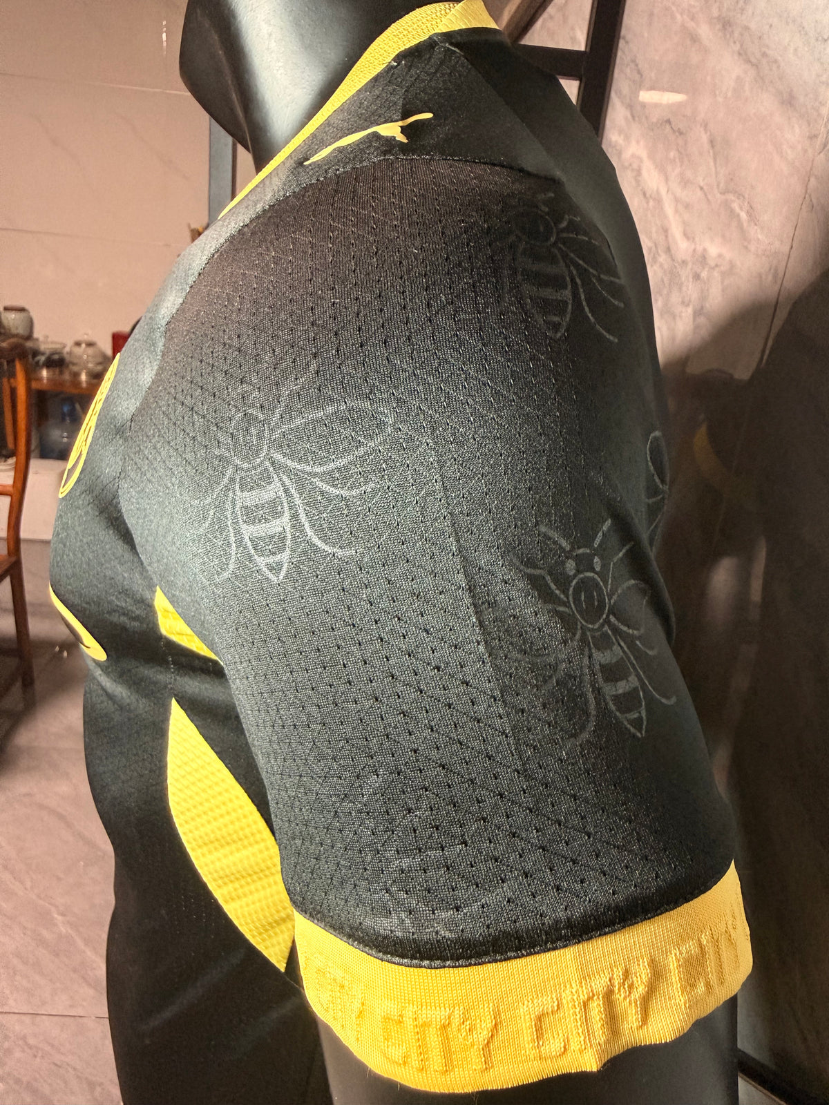 Manchester City 2026/27 Black and Yellow Shirt — Player Version — photo 8