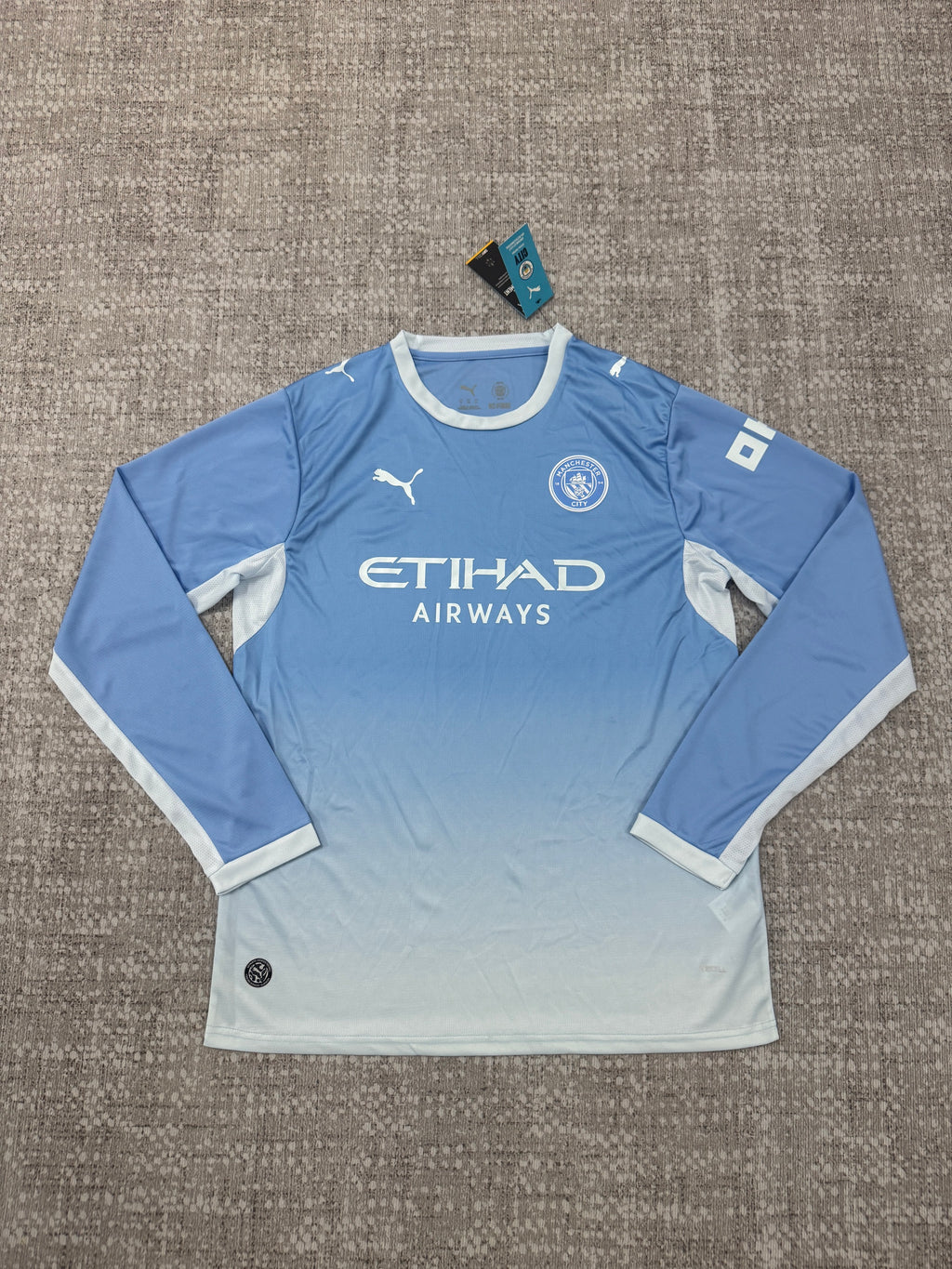 Manchester City 2026/27 Sky Blue Home Long-Sleeve Shirt — Fan Version — photo 1