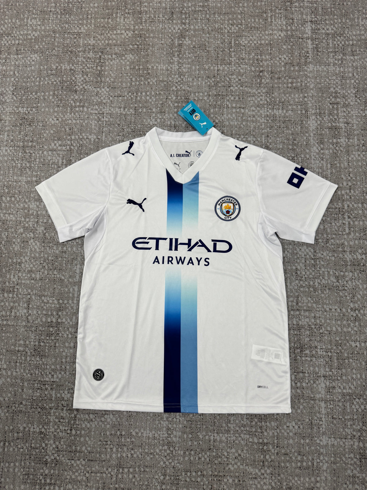 Manchester City 2026/27 White Third Shirt — Fan Version — photo 1