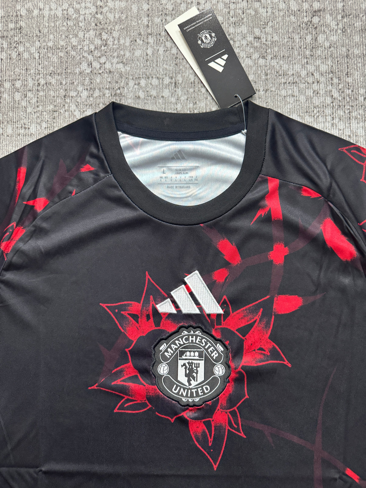 Manchester United 2026/27 Home Pre-Match Shirt — photo 3