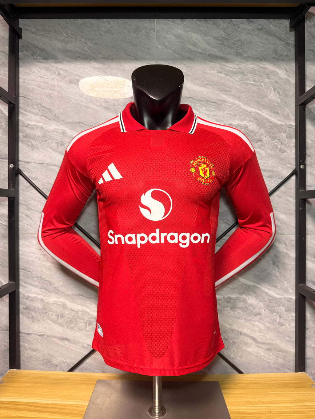 Manchester United 2026/27 Red Home Long-Sleeve Shirt — Player Version — photo 1