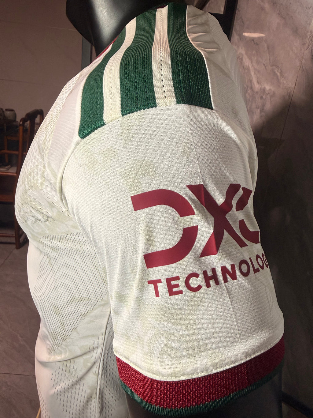 Manchester United 2026/27 White Away Shirt — Player Version — photo 8