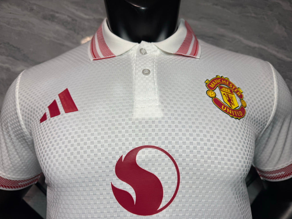Manchester United 2026/27 White and Red Polo Training Shirt — photo 2