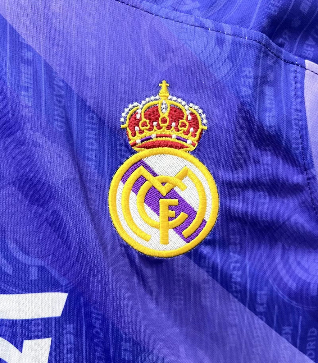 Real Madrid 1996/97 Away Shirt — Retro Version — photo 4