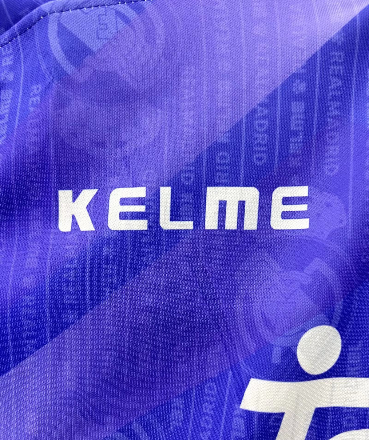 Real Madrid 1996/97 Away Shirt — Retro Version — photo 6