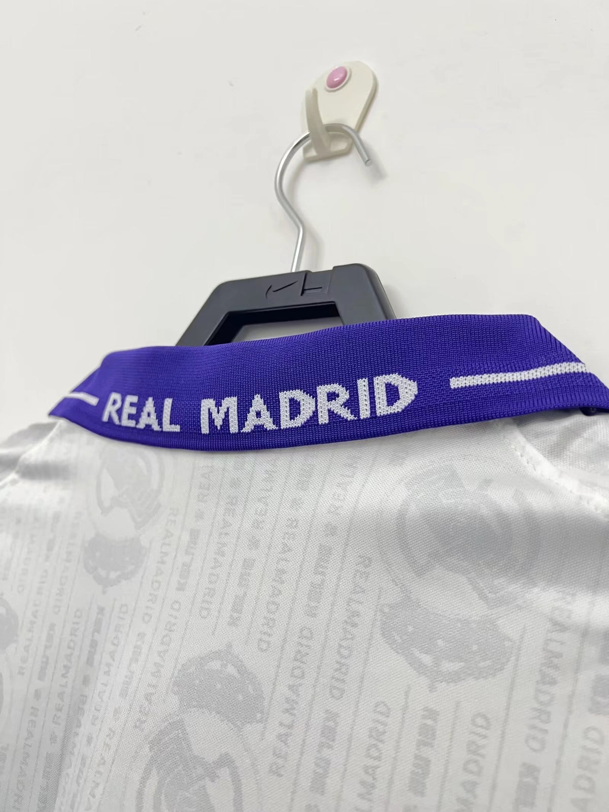 Real Madrid 1996/97 Third Shirt — Retro Version — photo 3
