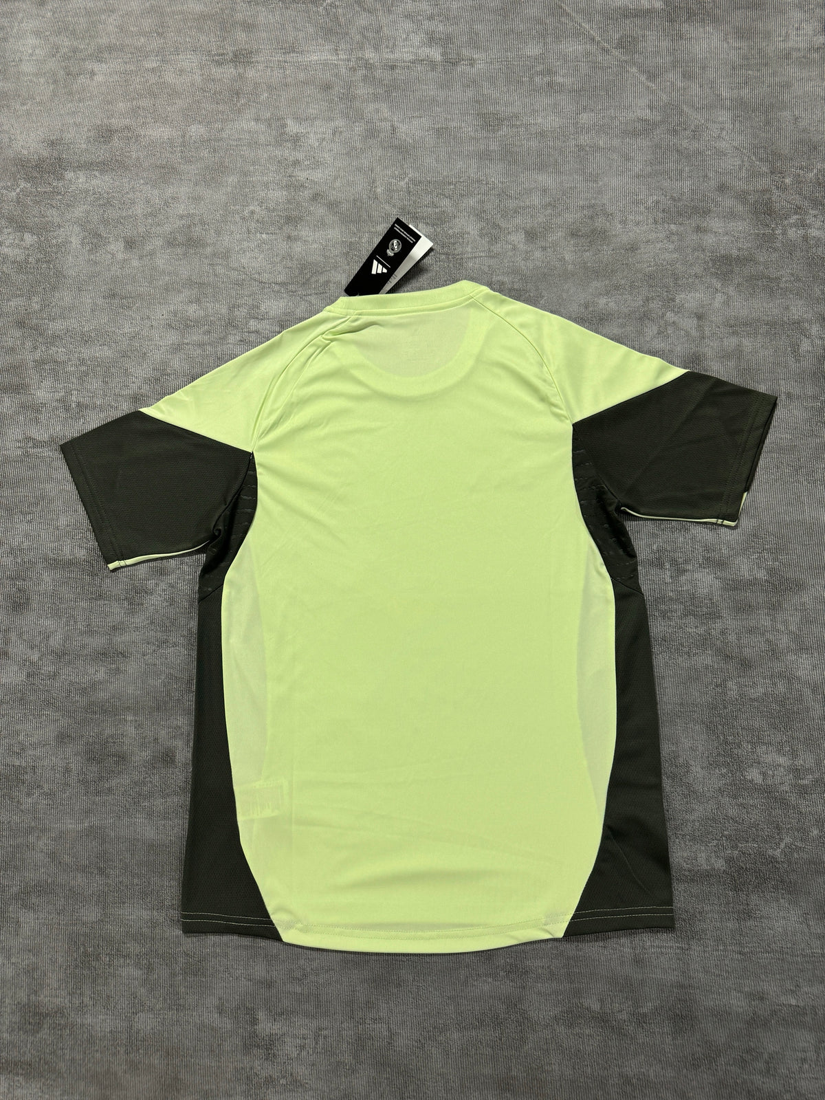 Real Madrid 2025/26 Light Green Training Shirt — photo 3