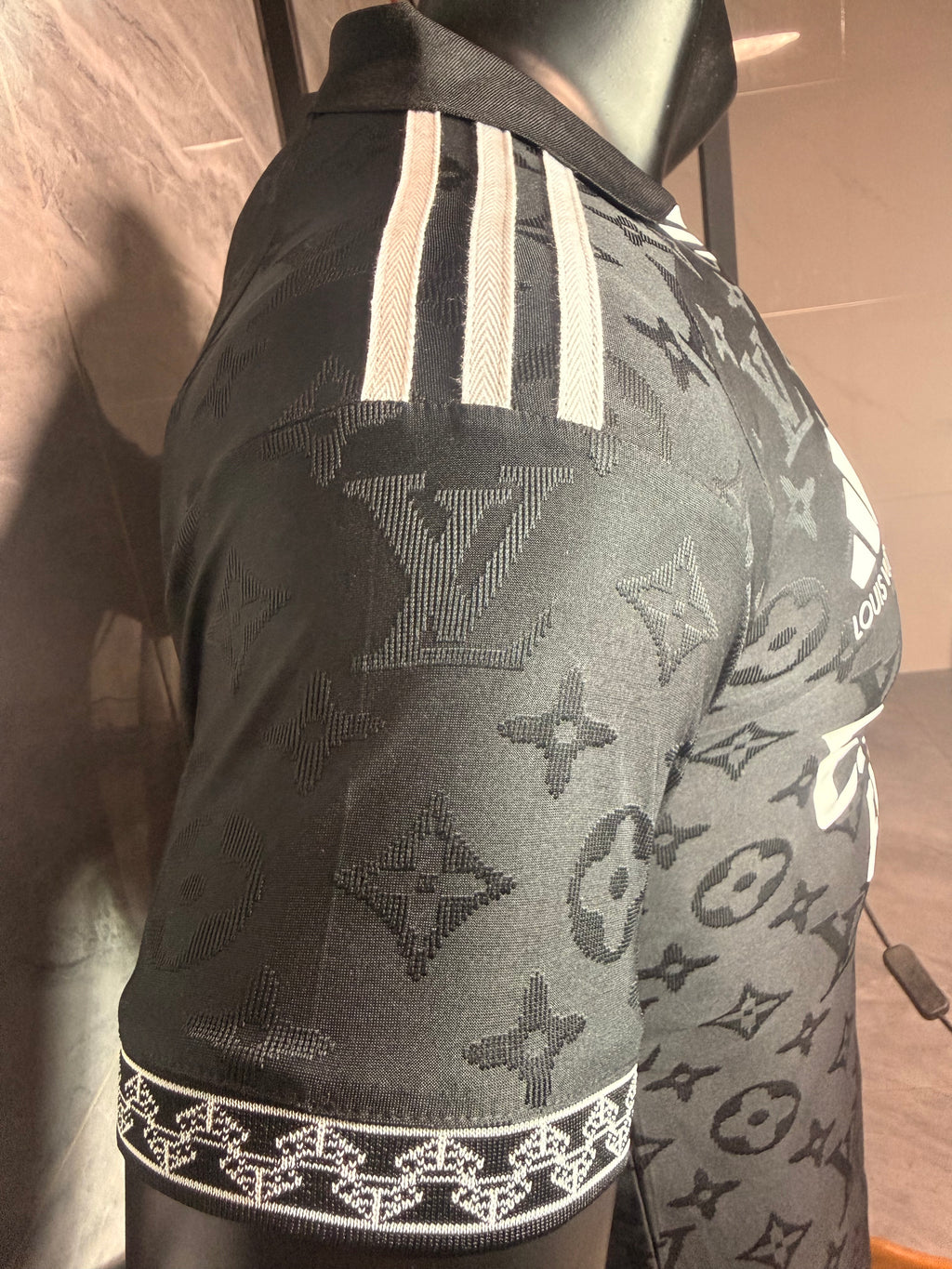 Real Madrid 2026/27 Black Monogram Special Edition Shirt — Player Version — photo 10