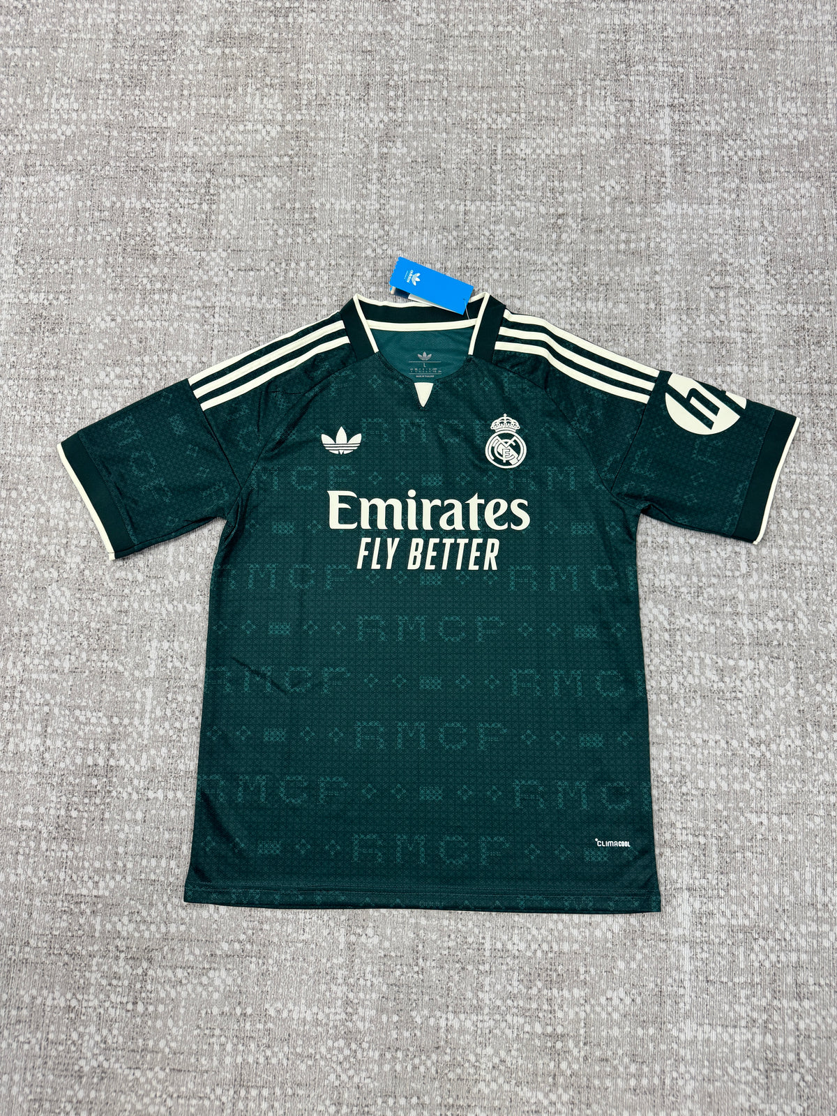 Real Madrid 2026/27 Dark Green Away Shirt — Fan Version — photo 2