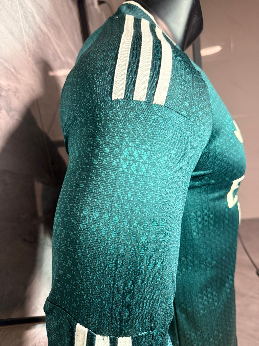 Real Madrid 2026/27 Green Away Long-Sleeve Shirt — Player Version — photo 10