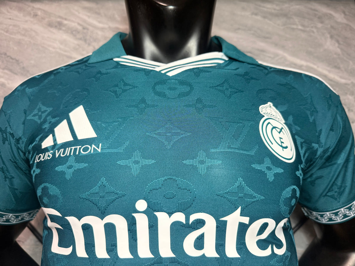 Real Madrid 2026/27 Green Monogram Special Edition Shirt — Player Version — photo 5