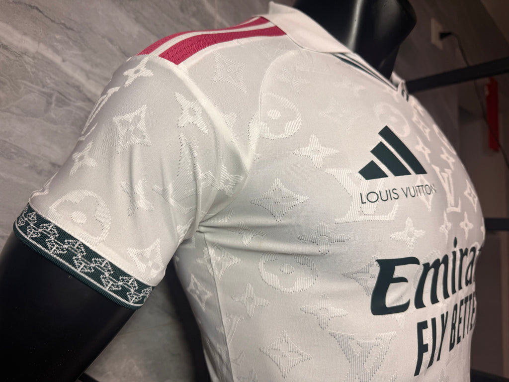 Real Madrid 2026/27 White Monogram Special Edition Shirt — Player Version — photo 8