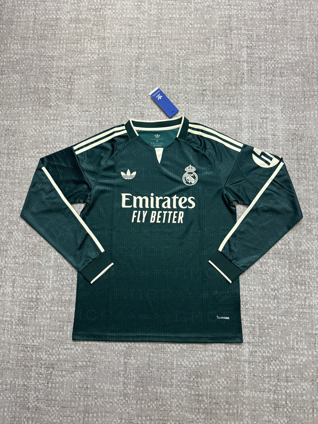 Real Madrid 2026/27 Away Long-Sleeve Shirt — Fan Version — photo 1