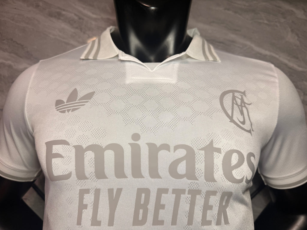 Real Madrid Shirt — White Polo Collar Player Version — photo 2
